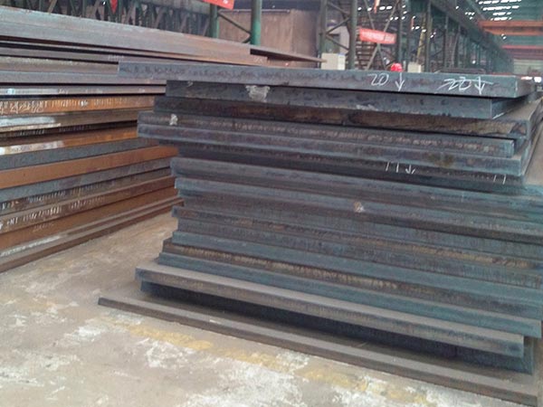 What is the price of comparison of S355K2 steel and A573 Grade 70 steel per ton in Shanghai, China